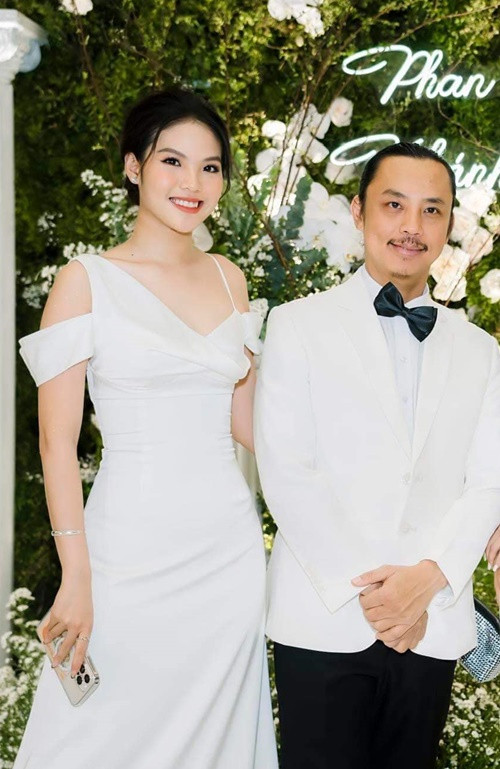 Chí Anh kết hôn năm 2016. Vợ Chí Anh tên Khánh Linh, sinh năm 1998, kém nam kiện tướng dancesport đến 20 tuổi. Ảnh: FB Chí Anh.