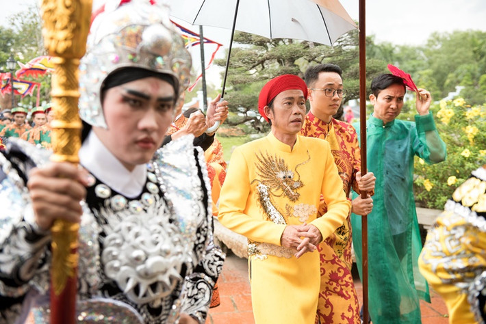 Những năm qua, Hoài Linh thường xuyên sống trong nhà thờ Tổ nghiệp do anh xây dựng, khánh thành vào năm 2016. Ảnh: Dân Việt.