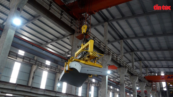 Ông Nguyễn Văn An, Phó Tổng Giám đốc nhà máy AMACCAO Hà Nam cho biết, 4 km đi ngầm của Metro Nhổn sẽ sử dụng tới 3.488 vòng vỏ hầm. Vỏ hầm (Tunnel Lining Segments) được sản xuất tại tỉnh Hà Nam và vận chuyển bằng xe chuyên dụng về ga S9 Kim Mã (Hà Nội).