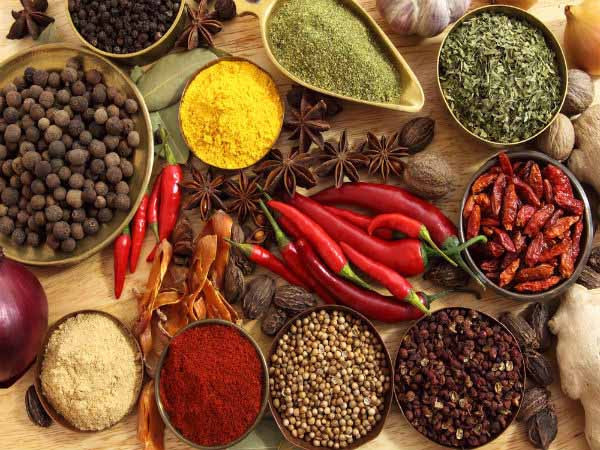 Hạn chế lượng natri nạp vào cơ thể khi bạn bị sỏi thận. Hãy tránh ăn thực phẩm chế biến và đóng hộp vì chúng có chứa một lượng muối cao để bảo quản. Nên dùng các món ăn ít muối khi bị sỏi thận vì muối chỉ càng khiến bệnh này trầm trọng hơn.