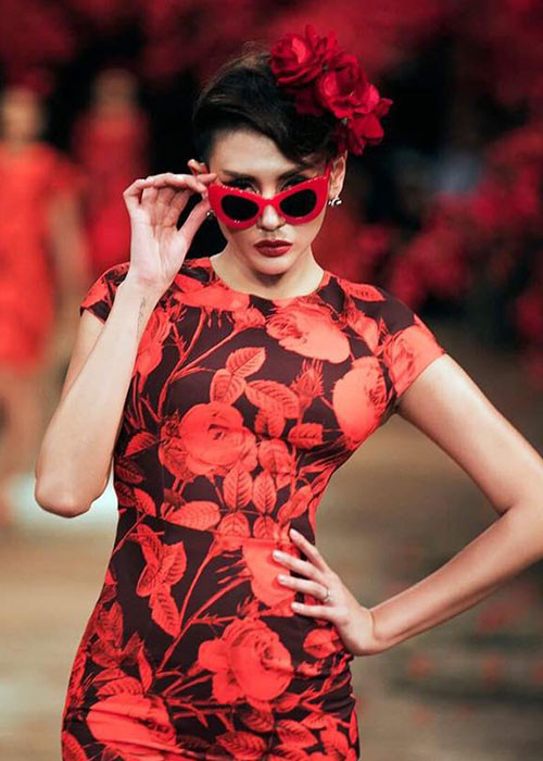 Võ Hoàng Yến thu nhỏ vòng một cũng để phục vụ cho việc đi diễn. Ảnh: FBNV
