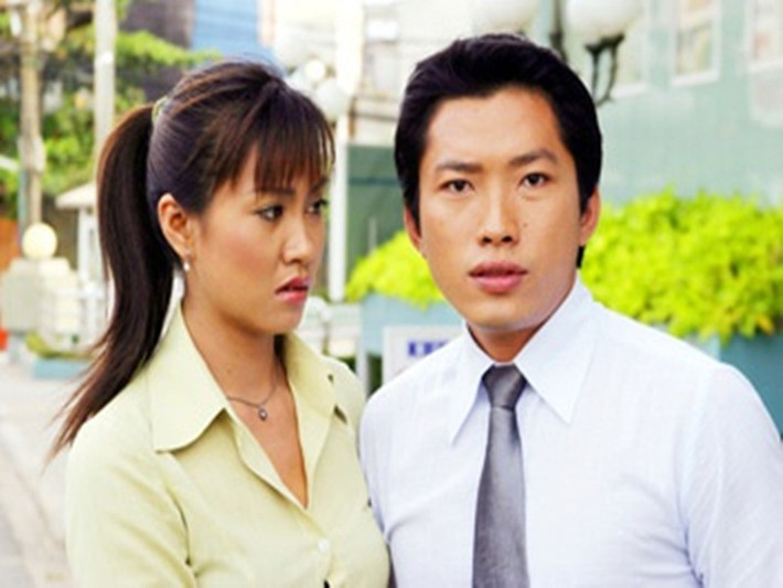 Kinh Quốc bắt đầu được khán giả chú ý qua vai Sáu Miên trong phim Đất phương Nam. Sau “Đất Phương Nam”, anh đóng vai An “chàng khờ” trong phim “Dòng đời” và Tri trong phim “Hướng nghiệp”. Ảnh: Zing