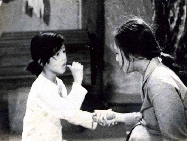 Khi trưởng thành, Vân Dung không theo nghệ thuật. Ảnh: Khám phá