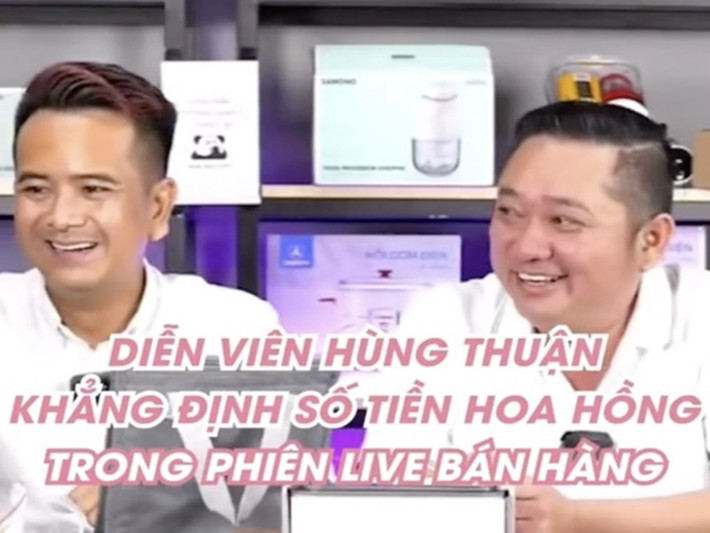 Hùng Thuận từng mời Phùng Ngọc - diễn viên đóng Cò trong Đất phương Nam về livestream bán hàng khi biết bạn làm bảo vệ, chạy xe ôm. Sau thời gian livestream cho Hùng Thuận, Phùng Ngọc tách ra làm riêng. Ảnh: Phụ Nữ Số.