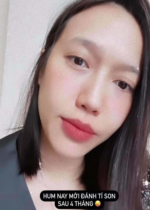 Nữ diễn viên tâm sự hơn 4 tháng, mới được đánh son. Ảnh: Sức khỏe và đời sống