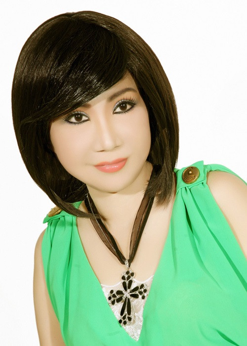 Nghệ sĩ Thanh Kim Huệ qua đời ngày 23/12 do bệnh ung thư. Sinh thời, bà có nhiều vai diễn nổi tiếng như Lan trong "Lan và Điệp", Thị Hến trong "Nghêu- Sò- Ốc- Hến", Tiêu Kim Yến trong "Người tình trên chiến trận", Chúc Anh Đài trong "Lương Sơn Bá – Chúc Anh Đài". Ảnh: Người lao động