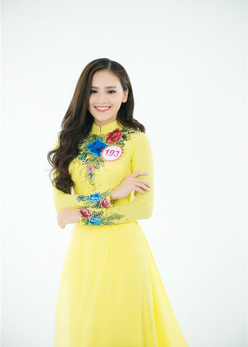 Cô gái đến từ Thái Nguyên từng có cơ hội diện kiến Tổng thống Obama trong lần ông đến thăm Việt Nam vào tháng 5 vừa qua tại Trung tâm hội nghị Quốc gia. Hiện tại, Tố Như đang là sinh viên Đại học Kinh tế Quốc dân. (Ảnh: Thế giới trẻ)