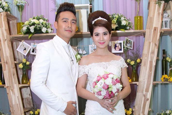 Diễn viên Kha Ly kết hôn với Thanh Duy vào tháng 3/2016 sau 3 năm hẹn hò. Tình yêu của cặp đôi này gặp không ít sóng gió trong thời gian đầu do Thanh Duy vốn bị xem là đào hoa. (Ảnh: Dân Việt)
