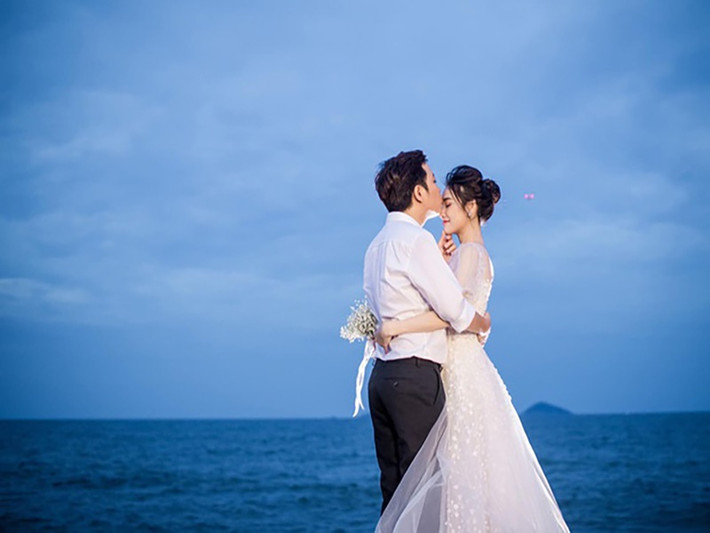 Gần đây, Nhã Phương gây chú ý khi cho biết, cô từng trầm cảm nhẹ khi mang thai bé Destiny lúc chưa cưới. Ảnh: FBNV.