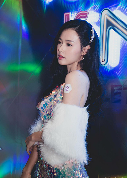Ở tuổi 30, Midu khá mát tay kinh doanh và không cần yêu đại gia vẫn sống sang chảnh.