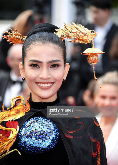 Sau Ngọc Trinh, Trương Thị May là mỹ nhân Việt dự thảm đỏ liên hoan phim Cannes 2019.