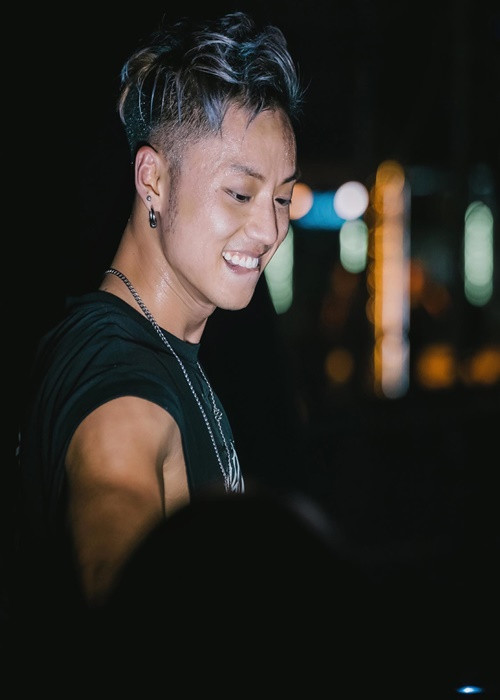 Wukong giỏi ngoại ngữ. Anh nói được tiếng Anh, Trung, Malaysia và Thái. Ảnh: FBNV