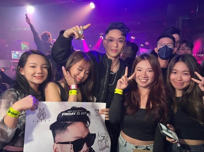 Điển trai, tài năng, luôn tràn đầy năng lượng, DJ Wukong có lượng fan đông đảo. Ảnh: Hoa học trò