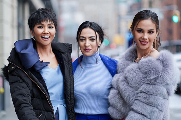 Sau khi rời Hoa hậu Hoàn vũ Thế giới 2018, H'hen Niê và Catriona Gray đều có lịch trình làm việc đầy bận rộn.