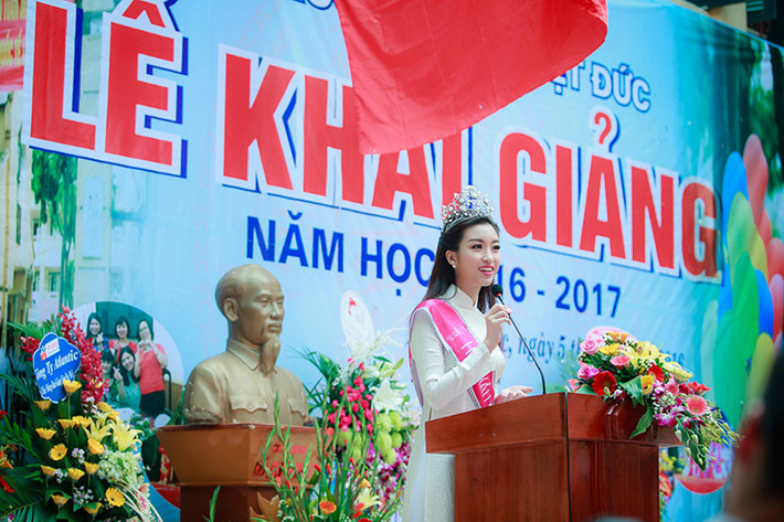 Đỗ Mỹ Linh cho biết cô đã có những năm tháng đẹp đẽ nhất đời học sinh tại trường THPT Việt Đức. Người đẹp hy vọng các thế hệ học sinh sẽ ngày càng làm rạng danh cho mái trường này.