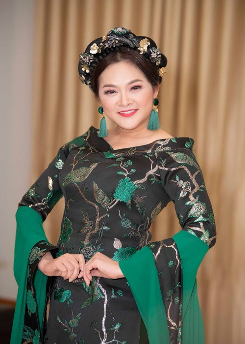 Mỗi khi trở về Việt Nam, ngoài đi diễn, Như Quỳnh còn làm giám khảo gameshow. Hiện tại, nữ ca sĩ tham gia nghệ thuật ở Mỹ.