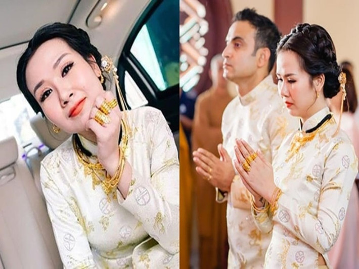 Trong lễ gia tiên, số vàng mà Võ Hạ Trâm được tặng bao gồm: 1 đôi bông tai vàng, cài trâm vàng, 2 kiềng vàng, 1 vòng cổ bằng vàng, 3 lắc tay vàng, 15 nhẫn vàng, 1 nhẫn kim cương, 1 nhẫn cưới. Ảnh: VTC