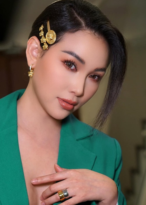 Nữ người mẫu hiếm khi xuất hiện trong các sự kiện giải trí để tập trung kinh doanh. Ảnh: FBNV