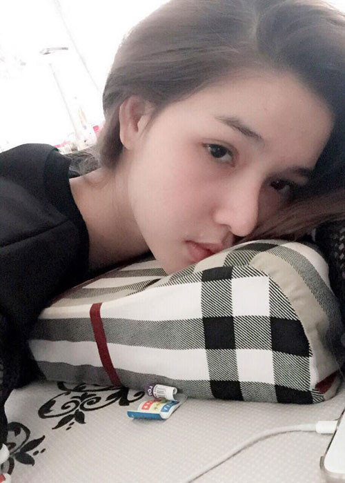 Hot girl 9x - Kỳ Hân "Thời tiết thế này thì chỉ có ở nhà nằm ngủ thôi".
