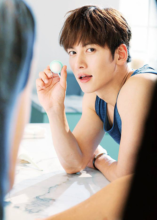 Nam diễn viên trở lại showbiz Hàn hồi tháng 5 vừa qua sau khi xuất ngũ.