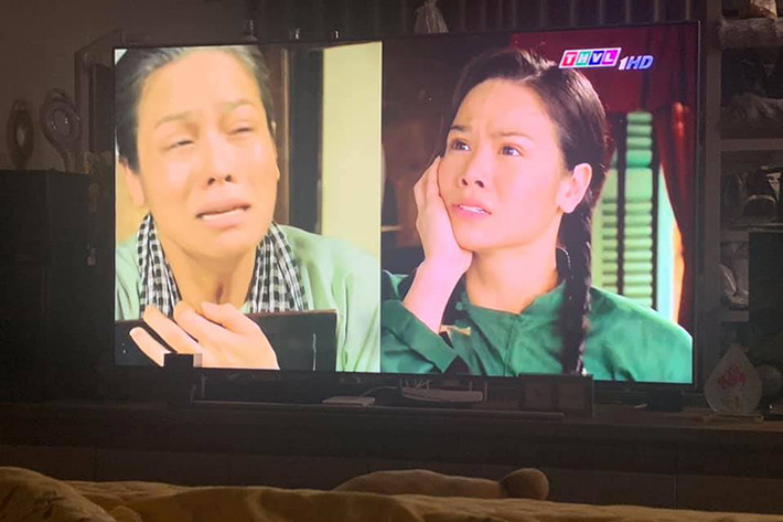 Nhật Kim Anh vào vai Thị Bình từ khi trẻ đến khi già.