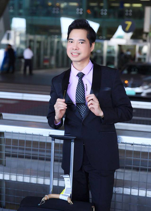 Vẫn về chuyện trinh tiết, Ngọc Sơn từng chia sẻ sau này anh có vợ thì đó là đêm tân hôn đầu tiên, còn không, anh giữ cho đến cùng. Nam ca sĩ còn tuyên bố đã mua bảo hiểm trinh tiết đời trai giá 1 triệu USD.