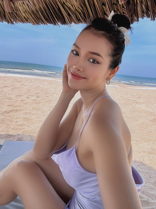 Vóc dáng của Phương Trinh Jolie nóng bỏng hơn sau khi chỉnh sửa vòng một.