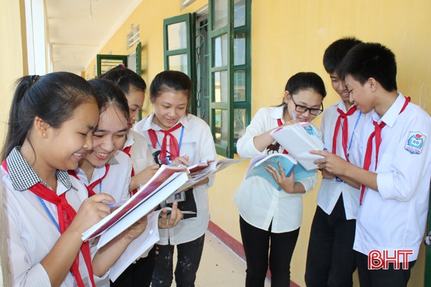 Năm nay, học sinh các cấp của TP.HCM, Hà Tĩnh, Gia Lai, Đắk Nông bắt đầu nghỉ Tết Nguyên đán từ ngày 18/1/2023 (tức 27 tháng chạp) đến hết ngày 29/1/2023 (tức mùng 8 tháng giêng). Tổng số ngày nghỉ là 12 ngày. (Ảnh Báo Hà Tĩnh)