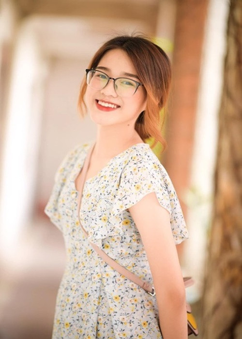 Trước khi giành vương miện, người đẹp chỉ là một cô gái bình thường, không hoạt động trong showbiz, sinh ra trong gia đình có bố mẹ đều là nông dân và làm tự do. Ảnh: FB Đỗ Thị Hà.