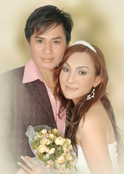 Sau khi chuyển giới, Cát Tuyền gặp và yêu Chinh Nhân. Năm 2008, cặp đôi làm đám cưới. Ảnh: Ngôi sao