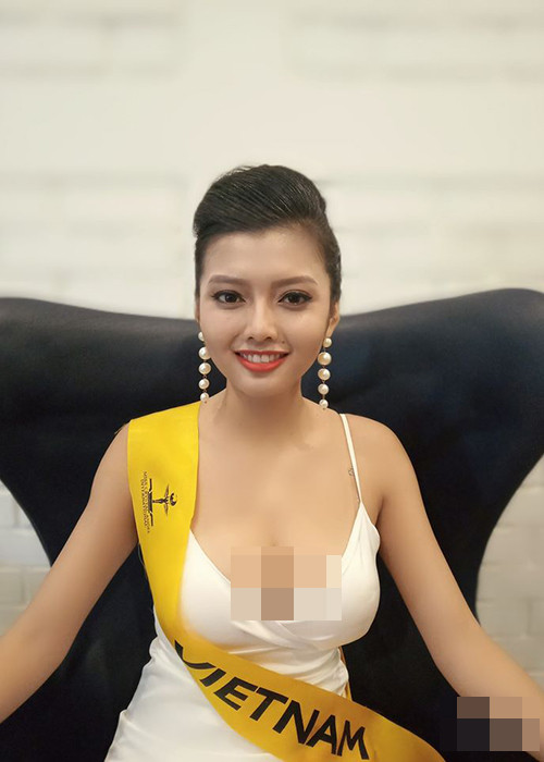 Nữ người mẫu đến từ Việt Nam vừa trải qua phần thi trình diễn trang phục dân tộc tại cuộc thi.