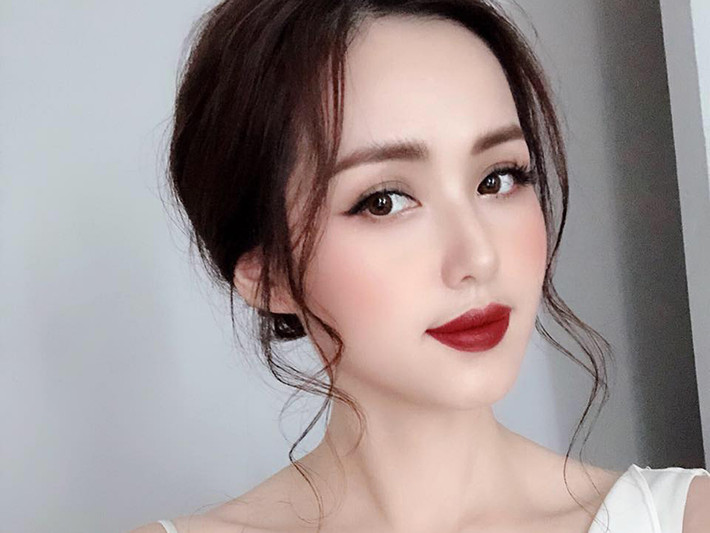 Tâm Tít ở tuổi 30 trẻ trung, gợi cảm khiến nhiều mỹ nhân Việt khó bì kịp.