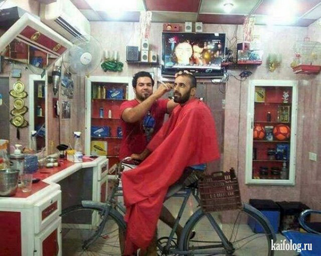 Vừa cắt tóc vừa có thể tập thể dục.