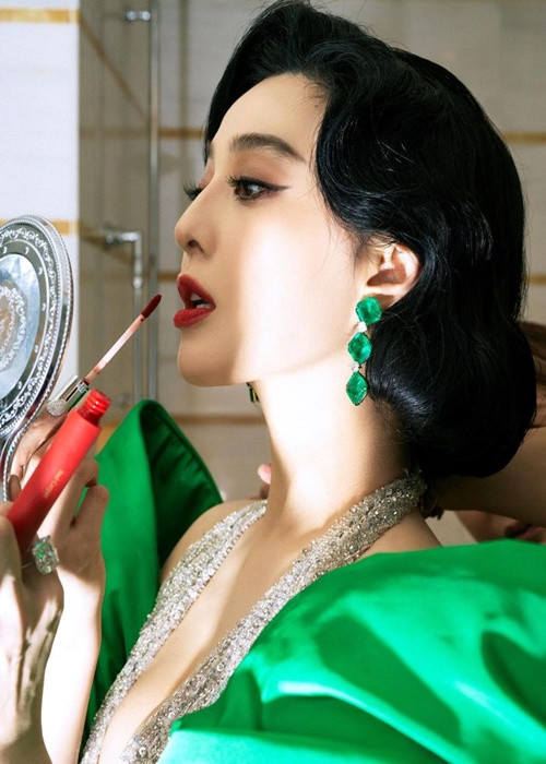 Nữ diễn viên 42 tuổi đã phải nộp một khoản tiền lên đến 883 triệu nhân dân tệ (khoảng 3.000 tỷ đồng). Ngoài ra, cô còn bị phong sát. Ảnh: Instagram