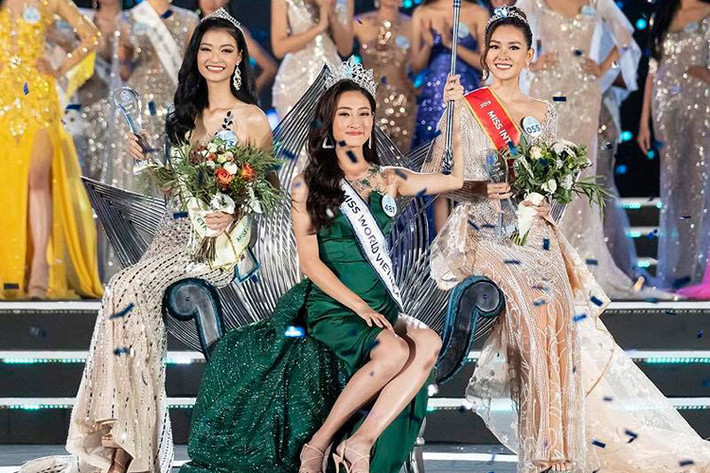 Lương Thùy Linh vừa đăng quang Miss World Việt Nam 2019. Danh hiệu á hậu 1 và 2 lần lượt được trao cho Nguyễn Hà Kiều Loan và Nguyễn Tường San.