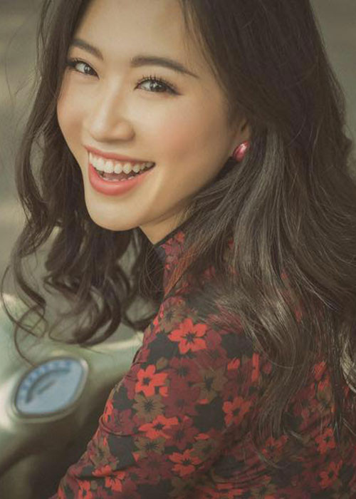Trần Đình Thạch Thảo cũng là ứng viên sáng giá cho vương miện Miss World Việt Nam 2019. Cô sinh năm 1997, cao 1m75, nặng 53kg, số đo 3 vòng 81-64-90. Thạch Thảo từng là Á khôi 2 của Miss Photo 2017. Với kinh nghiệm làm người mẫu, chân dài sinh năm 1997 được khen có cách tạo dáng chuyên nghiệp, phô diễn trọn vẻ gợi cảm.
