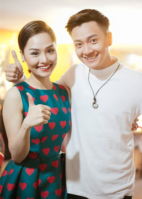 Ngoài Minh Hằng - Rocker Nguyễn, Miu Lê - Ngô Kiến Huy cũng là cặp đôi màn ảnh Việt hứa hẹn gây bão năm 2017 khi cùng đóng chung bộ phim được chuyển thể từ cuốn tiểu thuyết nổi tiếng cùng tên “Cô gái đến từ hôm qua”. (Ảnh: Thế giới trẻ)
