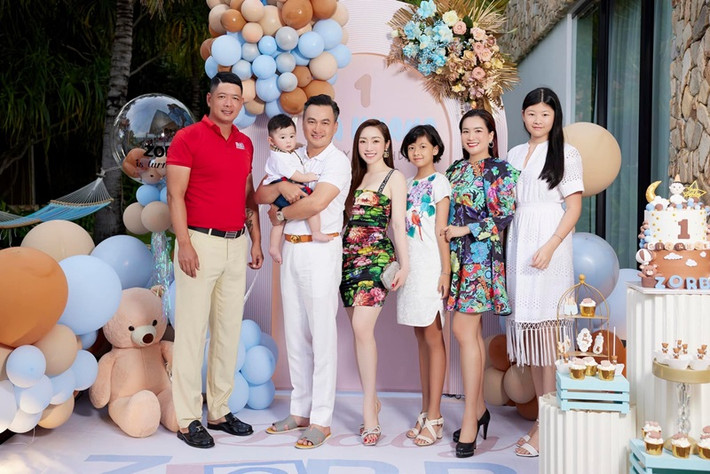 Con gái thứ 2 của Bình Minh cao gần bằng vợ diễn viên Chi Bảo.