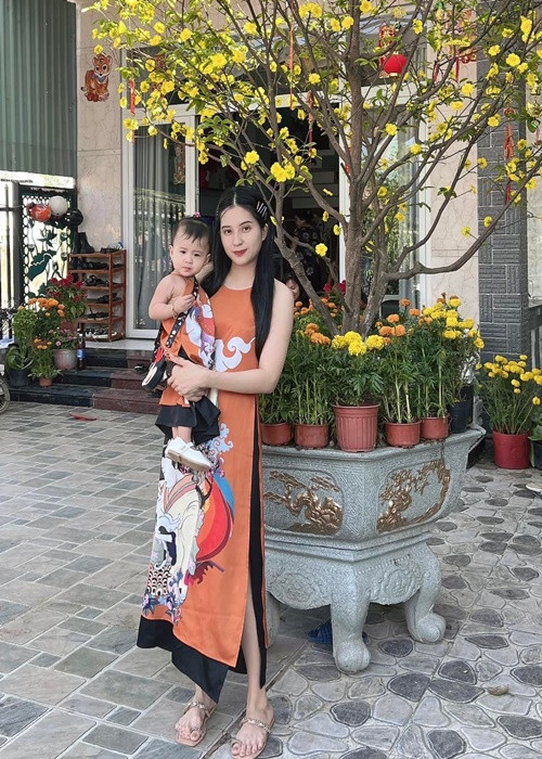 Thiên An vẫn thường xuyên đăng tải hình ảnh con gái. Ảnh: FBNV