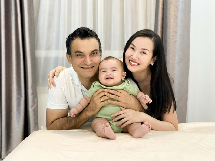 Võ Hạ Trâm lấy chồng Ấn Độ nên con gái của nữ ca sĩ mang hai dòng máu.