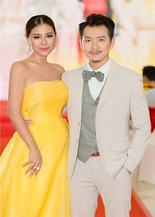 Nam Thư còn bị đồn hẹn hò Pom khi cả hai hợp tác với nhau trong nhiều dự án. Nữ diễn viên khẳng định: “Pom là thành viên của công ty tôi và là một trong hai diễn viên nam tôi thương yêu nên tôi hỗ trợ nhiệt tình”. Ảnh: Yan