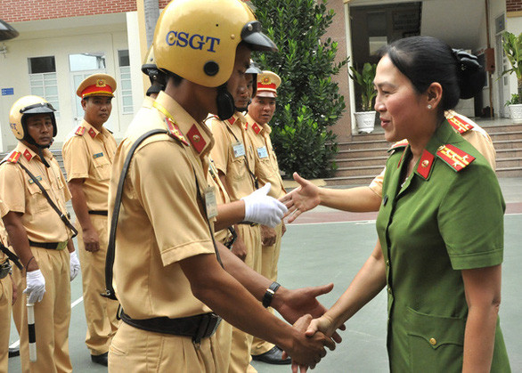 Trước khi giữ chức vụ phó giám đốc công an tỉnh, đại tá Thuận từng giữ các chức vụ trưởng trạm CSGT Ngã ba Thái Lan, phó Phòng CSGT, trưởng Phòng Cảnh sát phòng chống tội phạm về môi trường và trưởng Công an huyện Cẩm Mỹ.