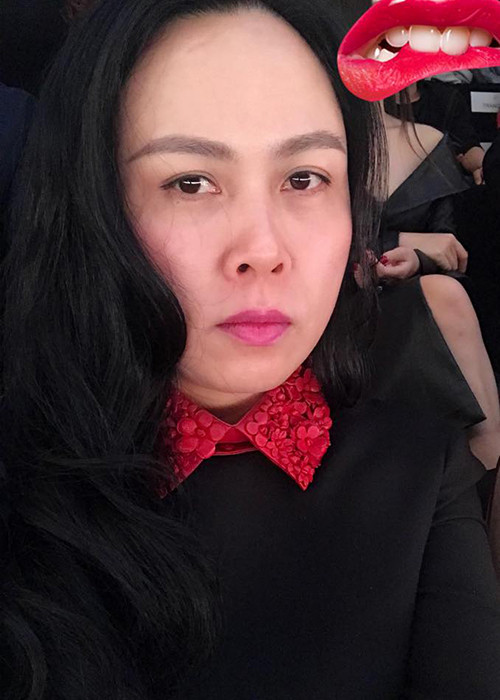 Quách Ngọc Ngoan hỏi fans nơi bán bánh chuối chiên ở Hà Nội vì bạn gái đang rất thèm ăn món này.