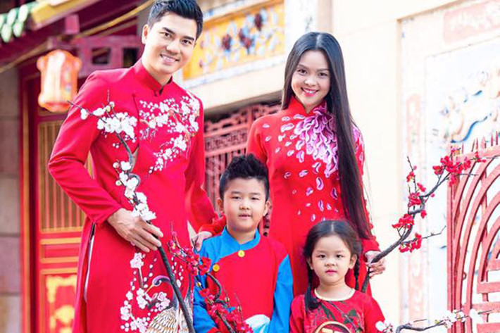 Bé Bell - nhóc tì tham gia “ Bố ơi! Mình đi đâu thế?” mùa 3 là con gái của diễn viên Thành Được và người vợ xinh đẹp tên Trần Vân Anh.