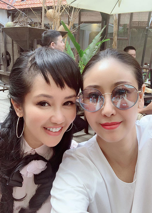 Trên trang cá nhân, Hồng Nhung vừa chia sẻ hình ảnh đi chơi cùng Hà Kiều Anh và Linh Nga.