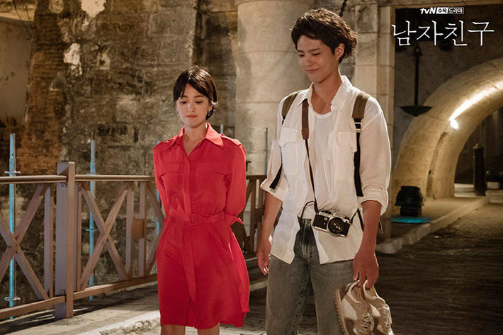 Park Bo Gum kém Song Hye Kyo đến 13 tuổi. Sự chênh lệch tuổi này phù hợp với tạo hình nhân vật trong phim. Ảnh: Fanpage