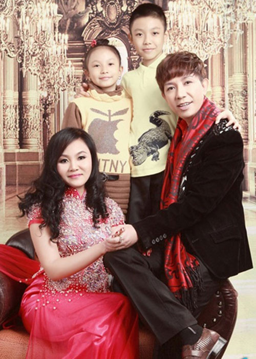 Bà xã của Long Nhật khi mang bầu lần thứ 4 đã ở tuổi 36 nên nam nghệ sĩ từng tỏ ra lo lắng cho sức khỏe của vợ. Ảnh: Đời sống pháp luật