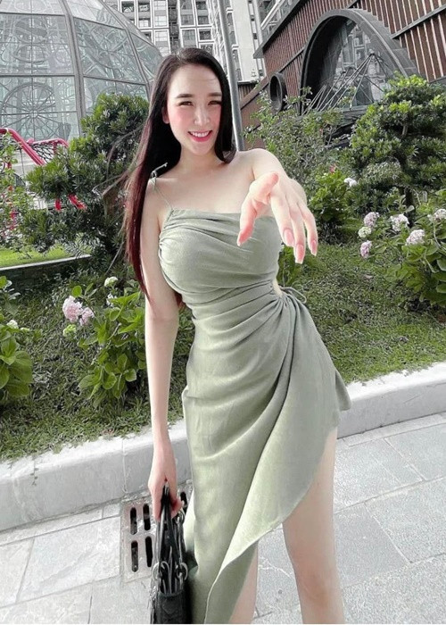 Thảo Bebe vẫn theo đuổi công việc làm DJ.