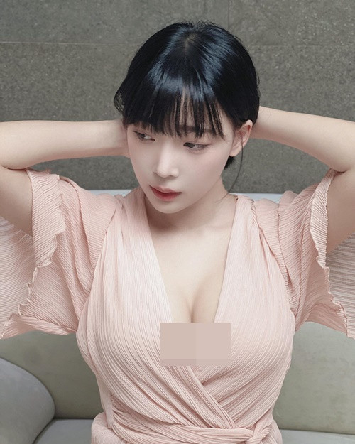 Inkyung được fan Trung Quốc gọi là Thanh Thanh.