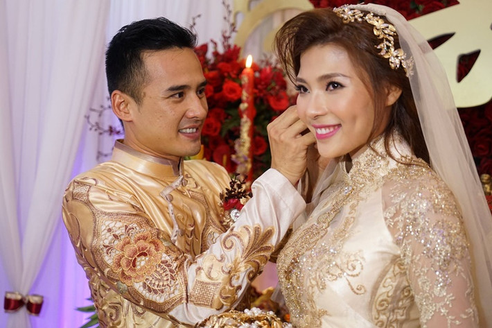 Năm 2016, Lương Thế Thành - Thúy Diễm tổ chức hôn lễ sau 2 năm đăng ký kết hôn. Nam diễn viên khẳng định anh không dùng tình yêu với Thúy Diễm để PR hay che đậy giới tính thật.